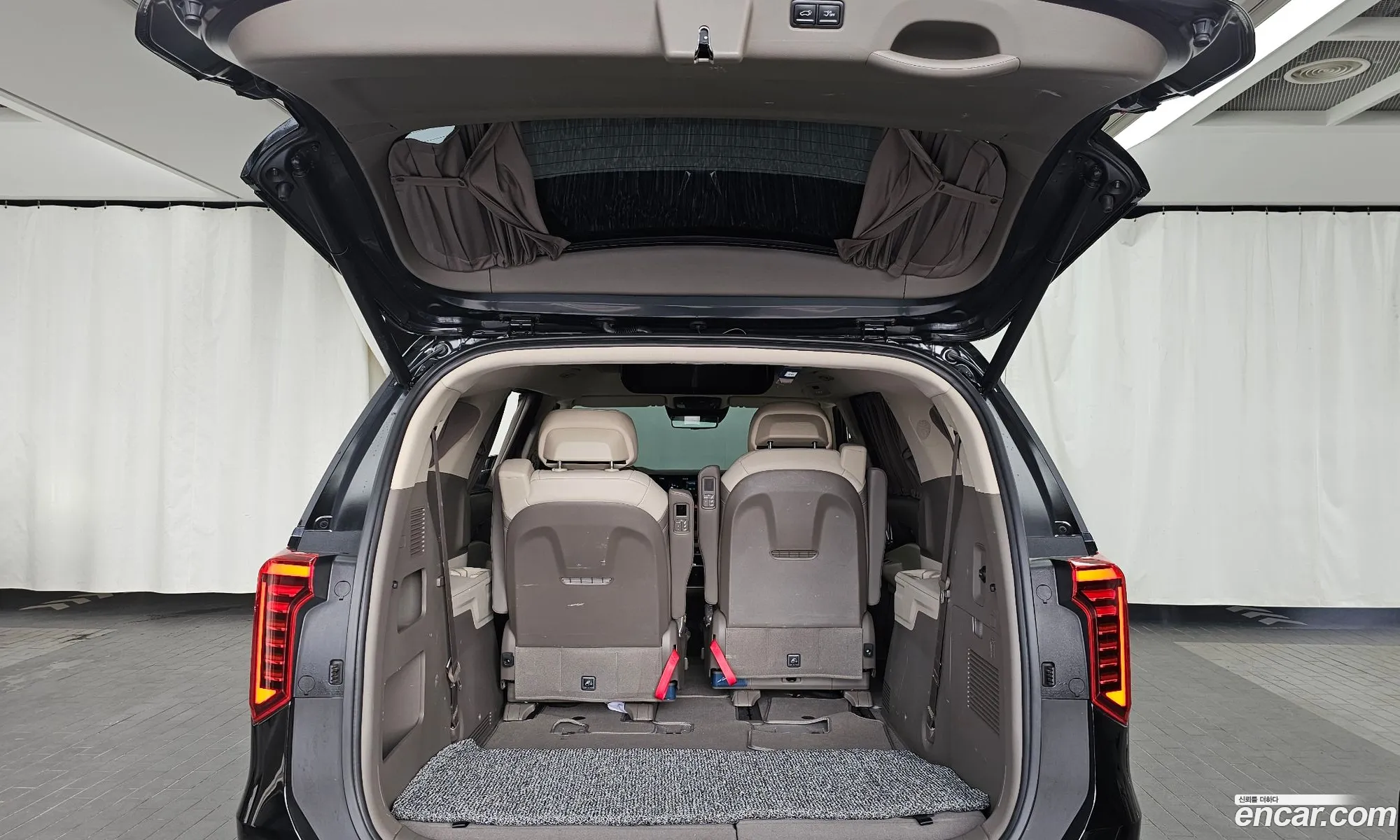 Kia Carnival 2024 — 16