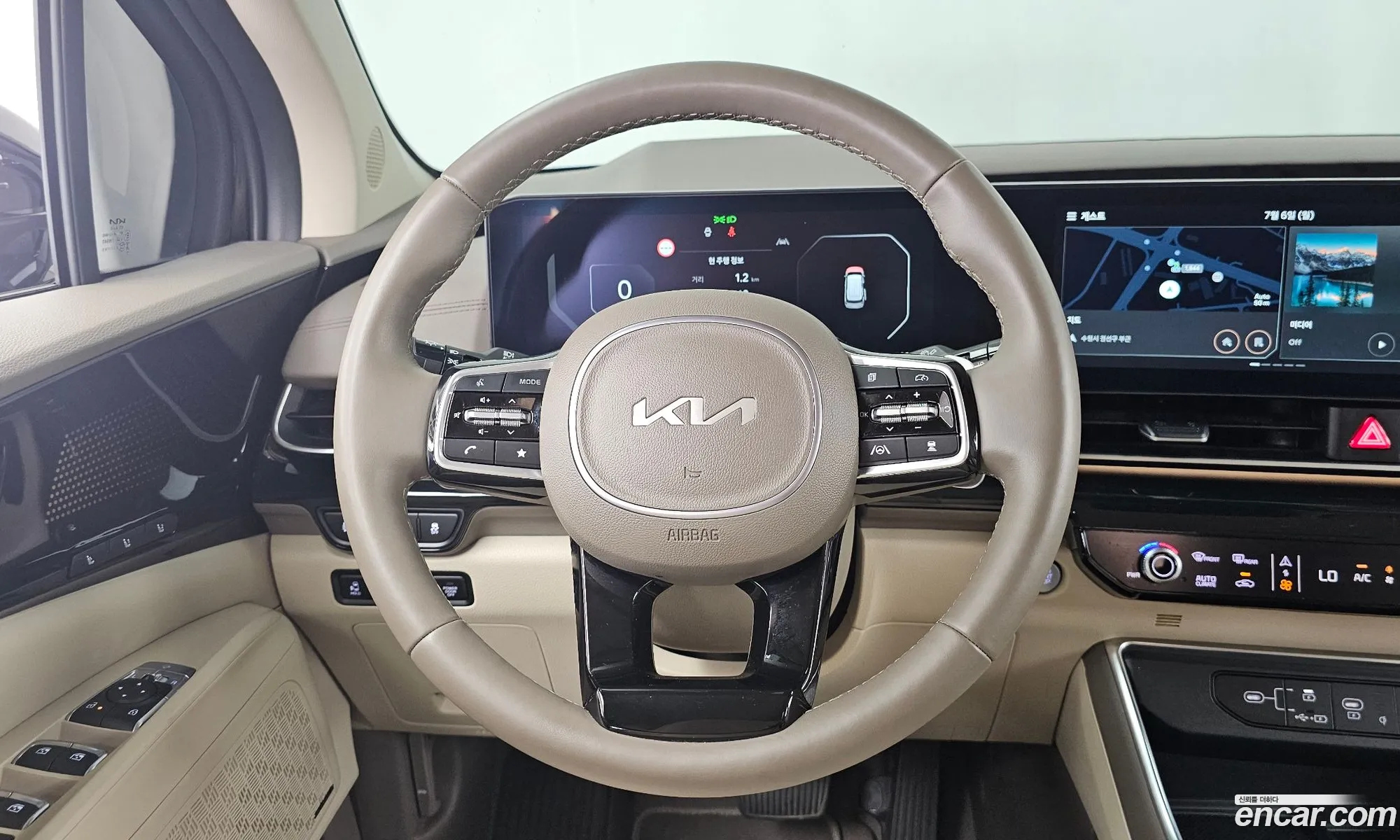 Kia Carnival 2024 — 14