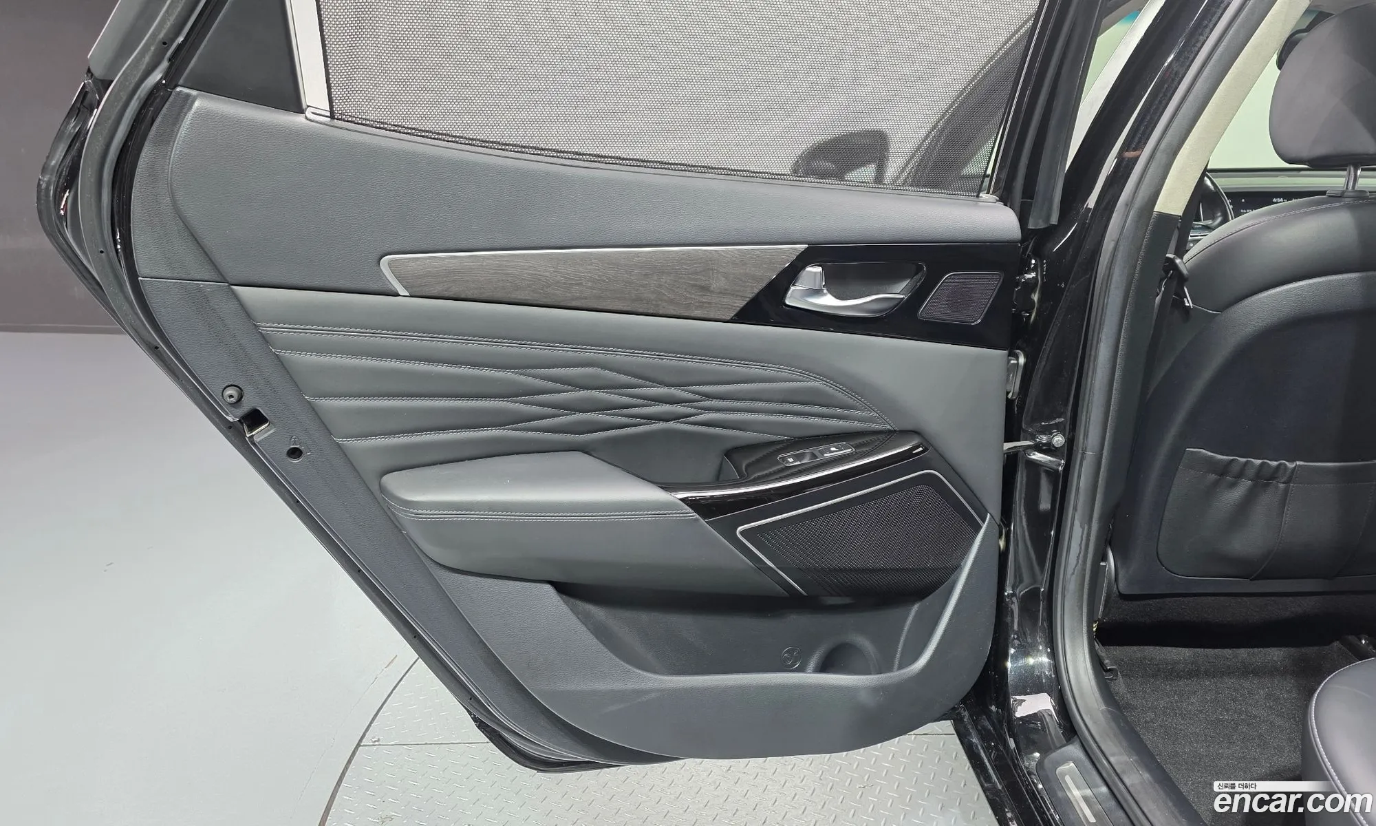 Kia K7 Premier 2020 — 16