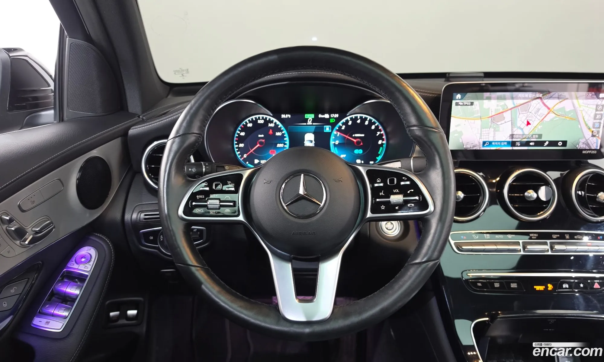Mercedes-Benz GLC-Class X253 2021 — 32