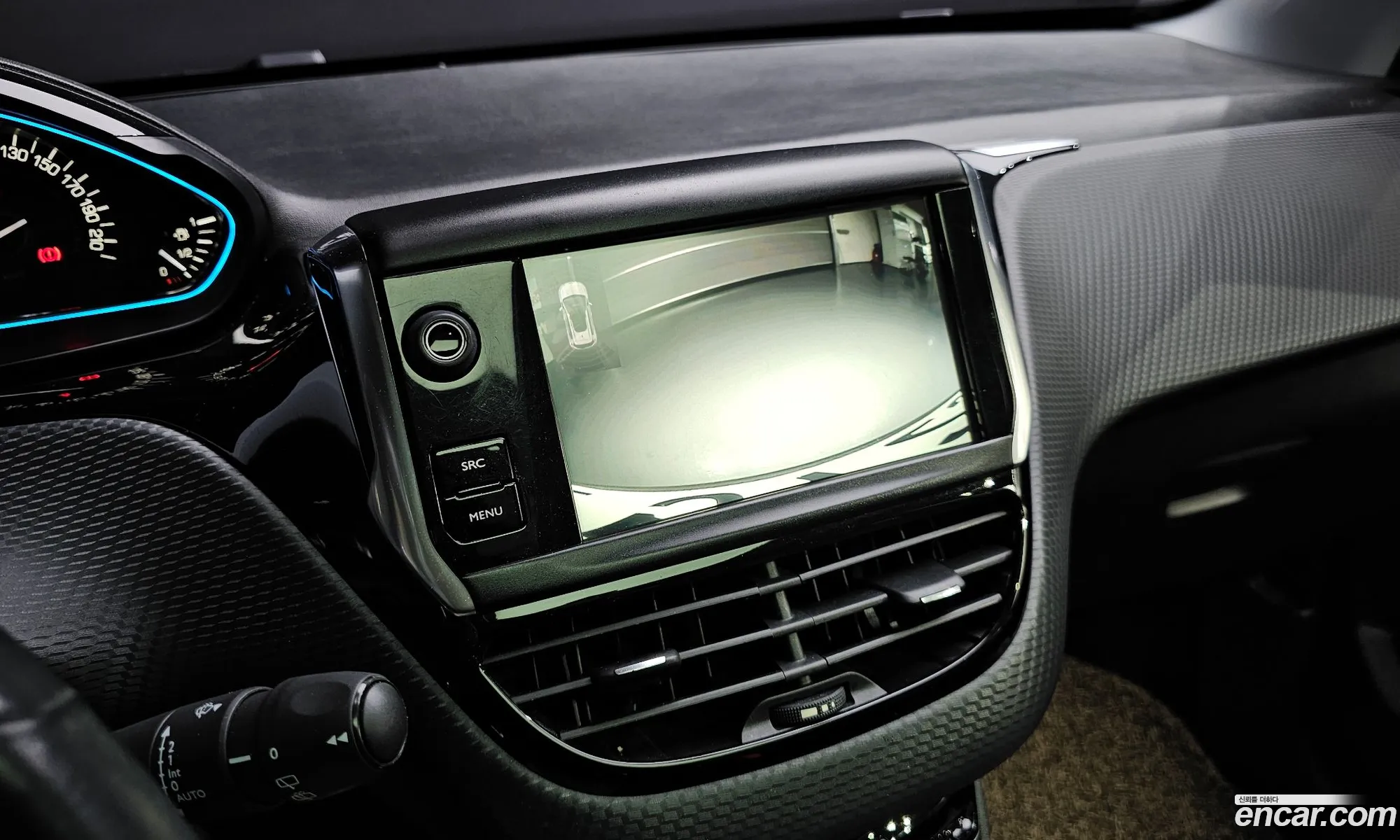 Peugeot 2008 2016 VF3CUBHYMGY049482 — 2