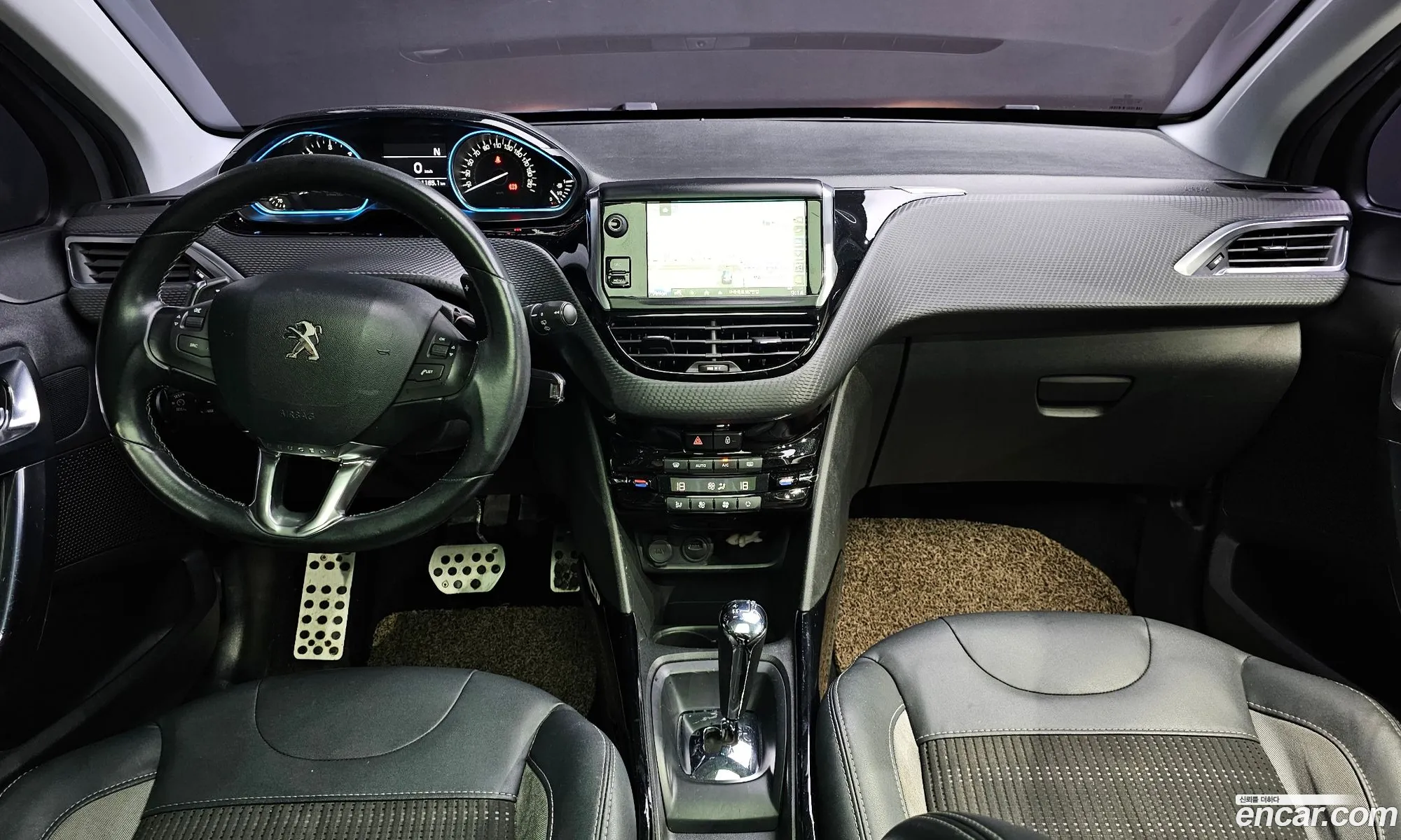 Peugeot 2008 2016 VF3CUBHYMGY049482 — 3