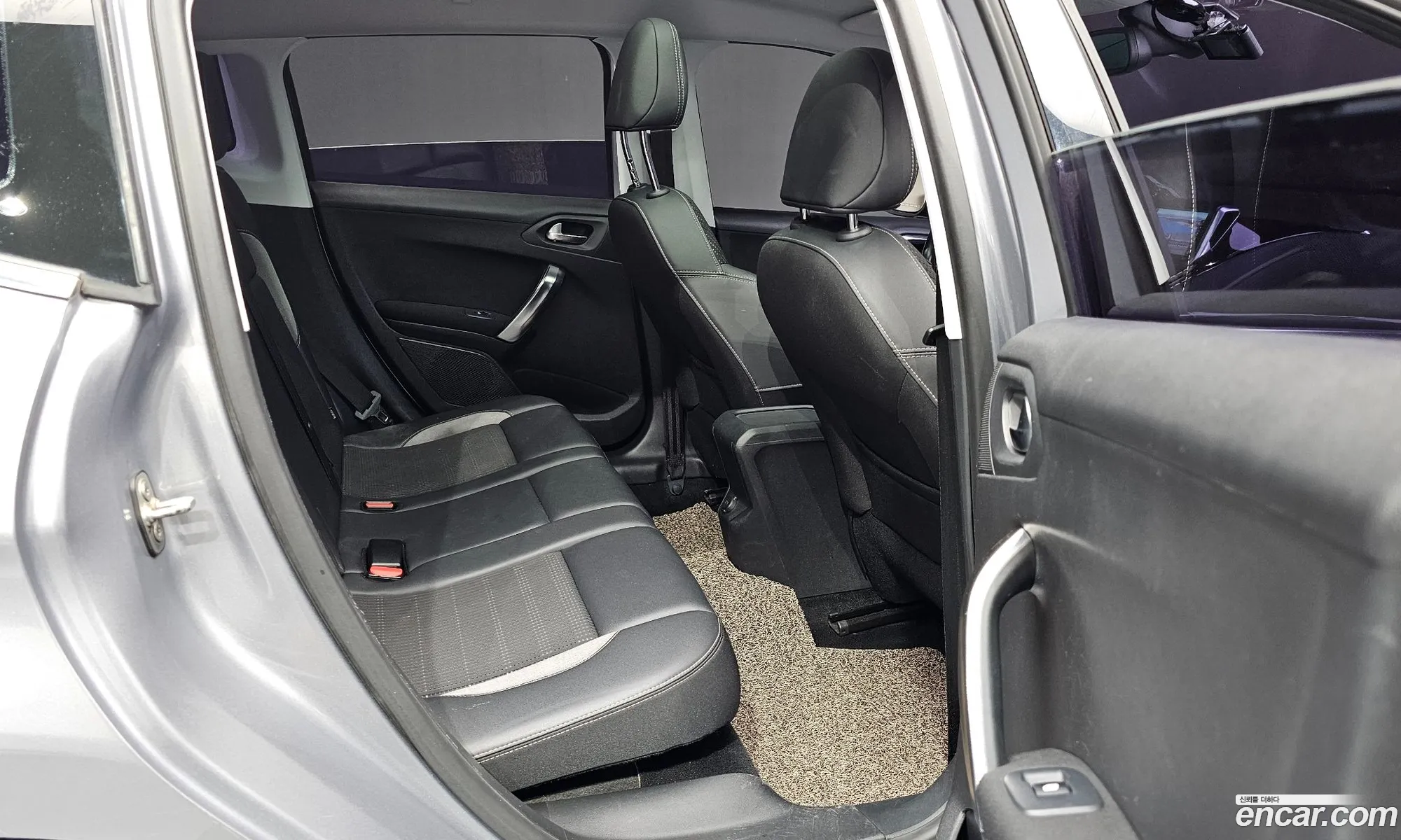 Peugeot 2008 2016 VF3CUBHYMGY049482 — 9
