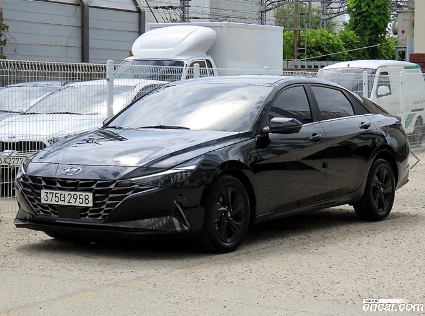 Hyundai Elantra 2020 — 12