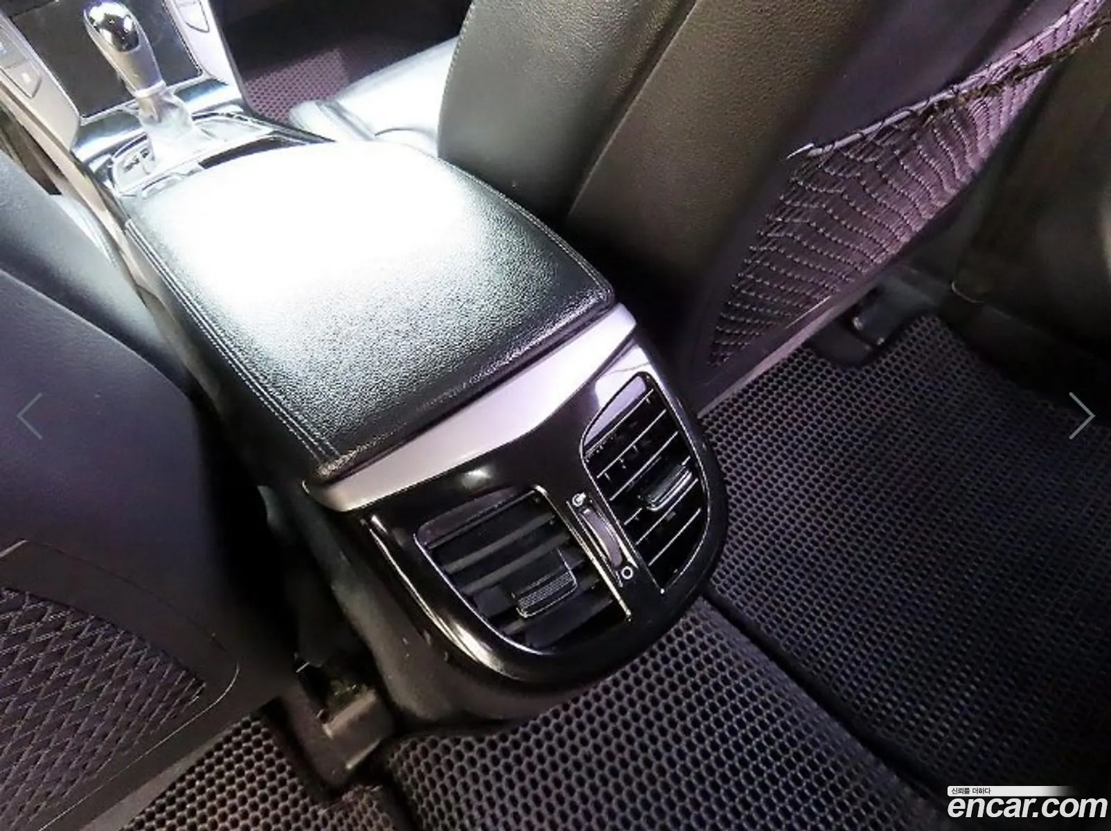 Hyundai i40 2013 — 12