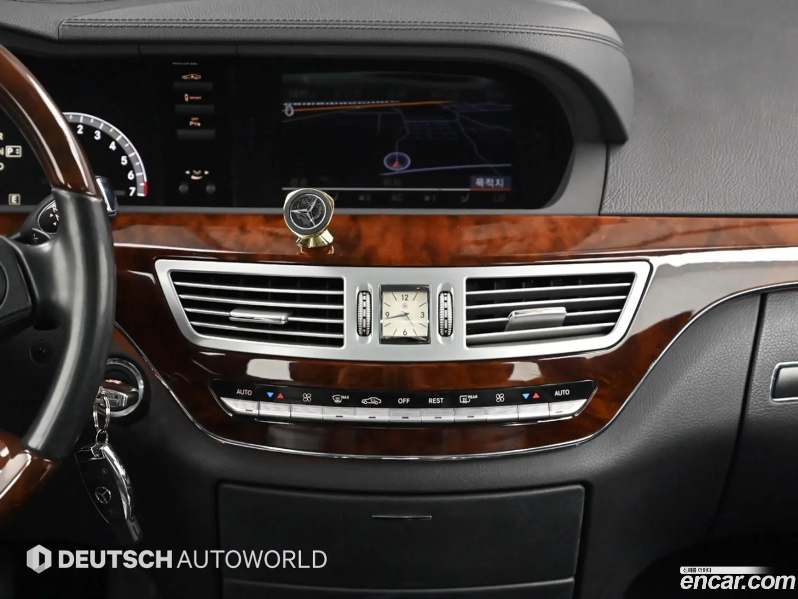 Mercedes-Benz S-Class W221 2011 — 2