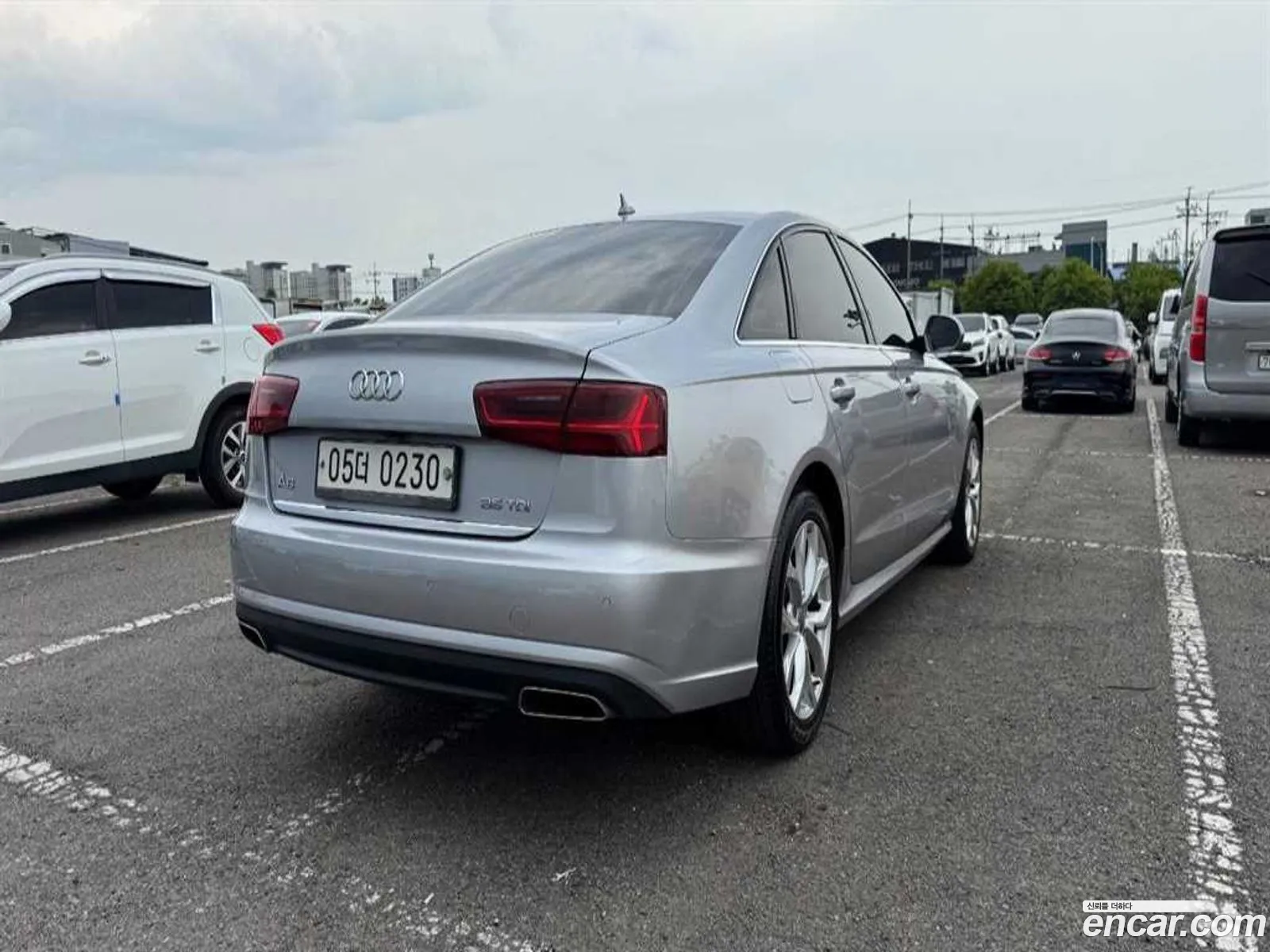 Audi A6 2016 — 11