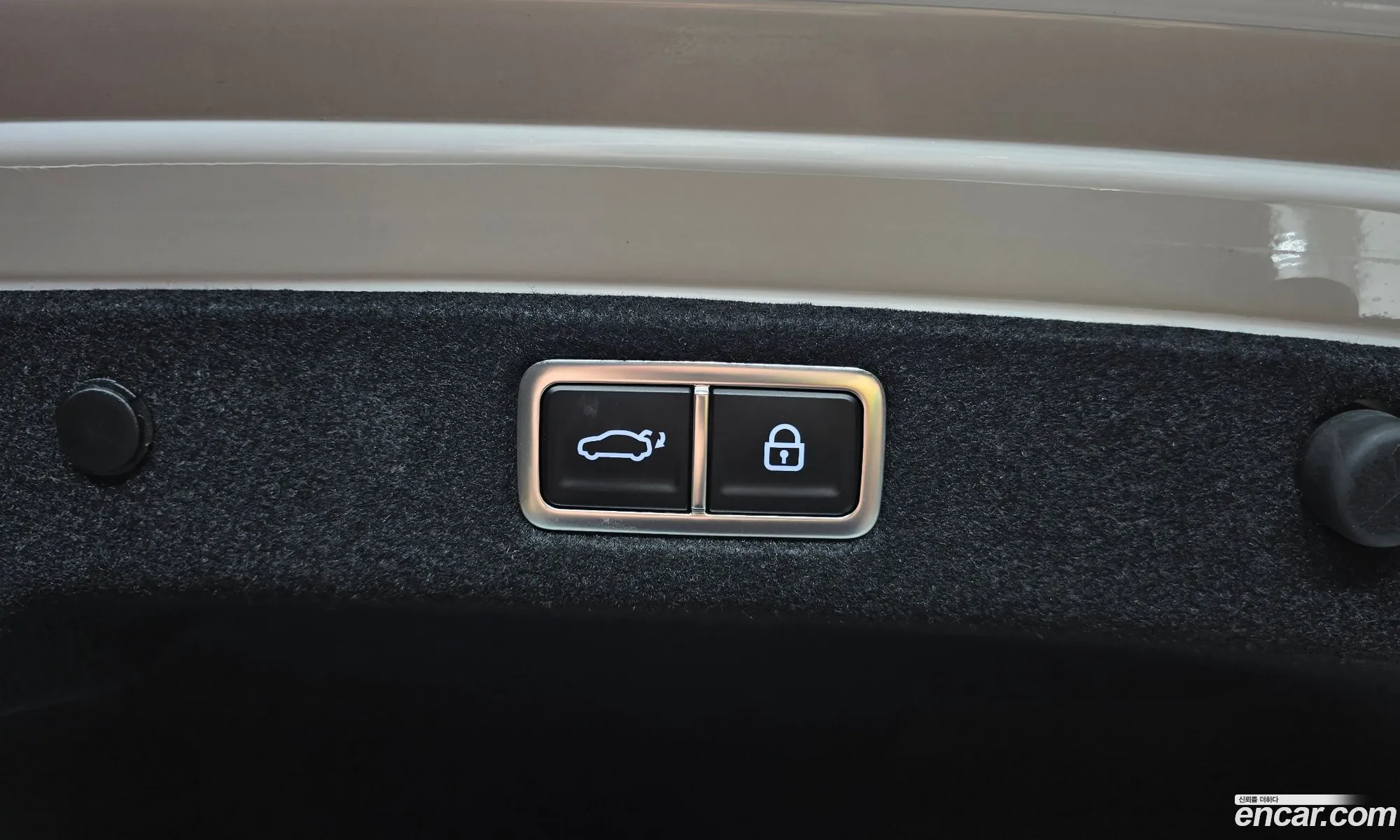 Hyundai Grandeur Hybrid 2026 — 8