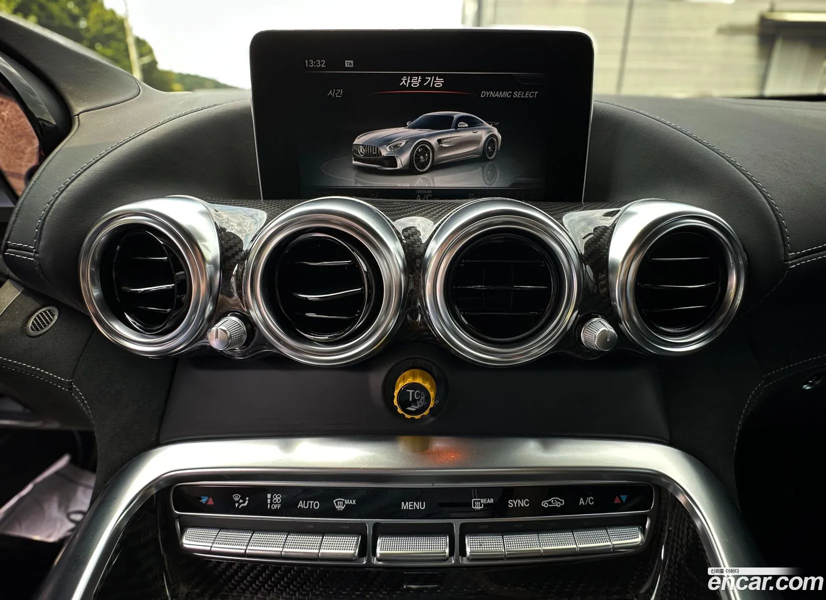 Mercedes-Benz AMG GT 2019 — 11