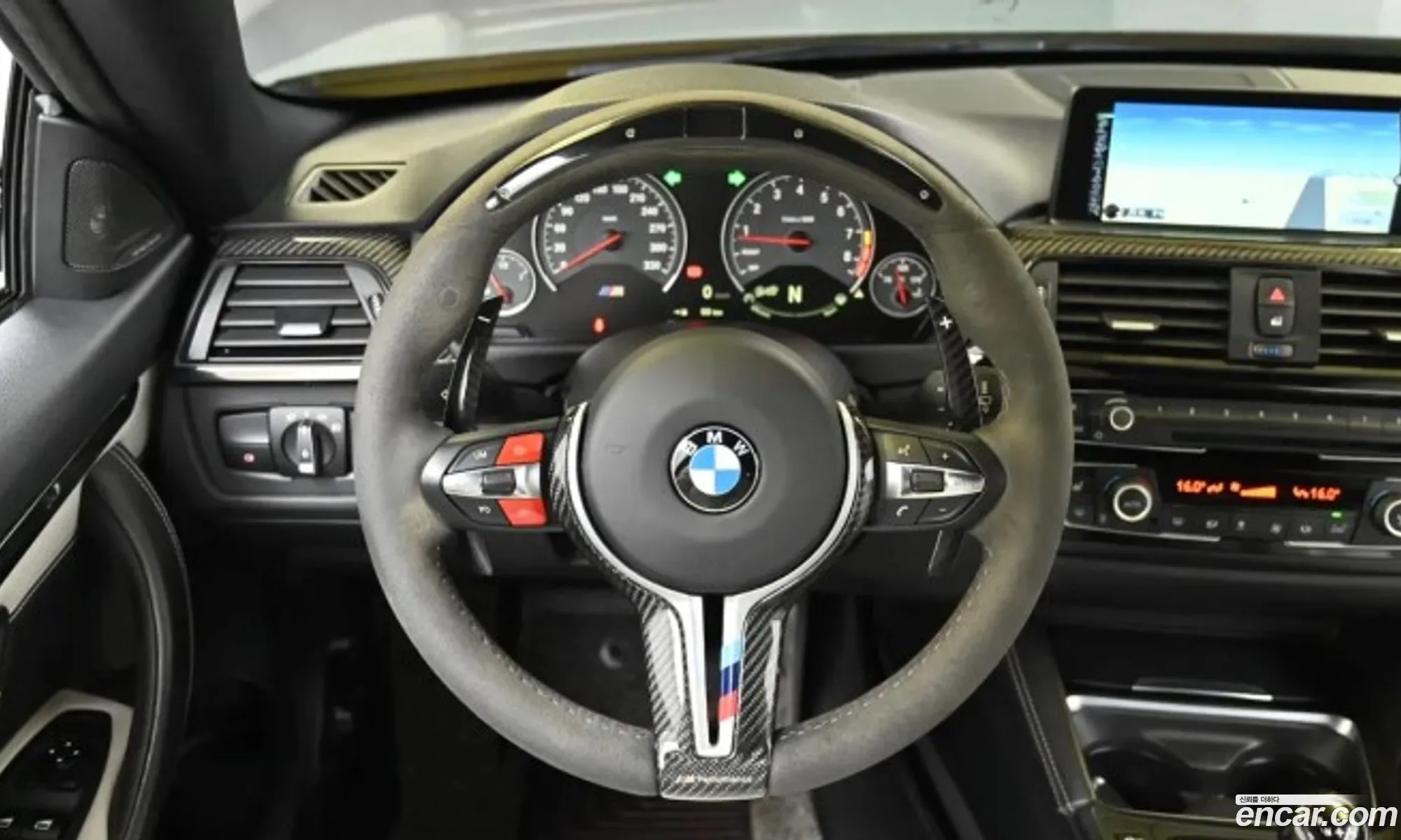 BMW M4 2015 — 18