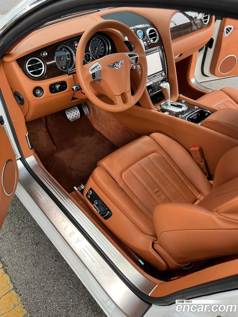 Bentley Continental GT 2014 — 10