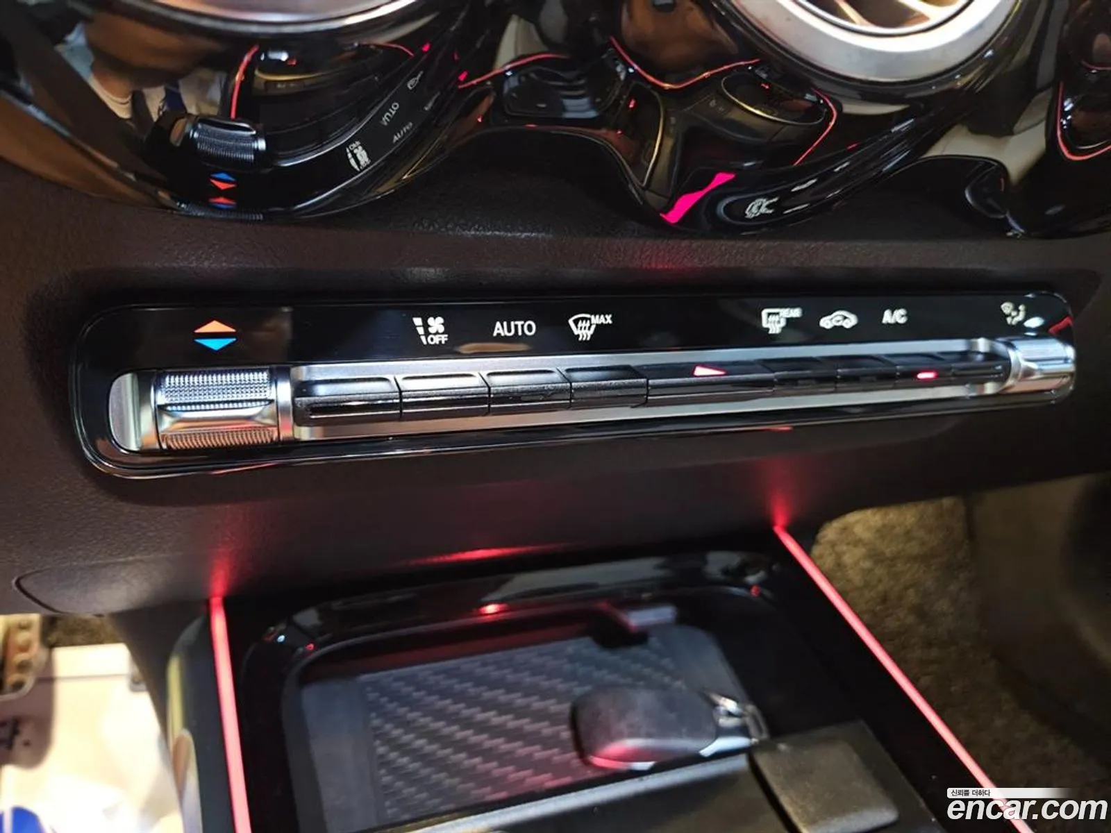 Mercedes-Benz GLB-Class X247 2020 — 14