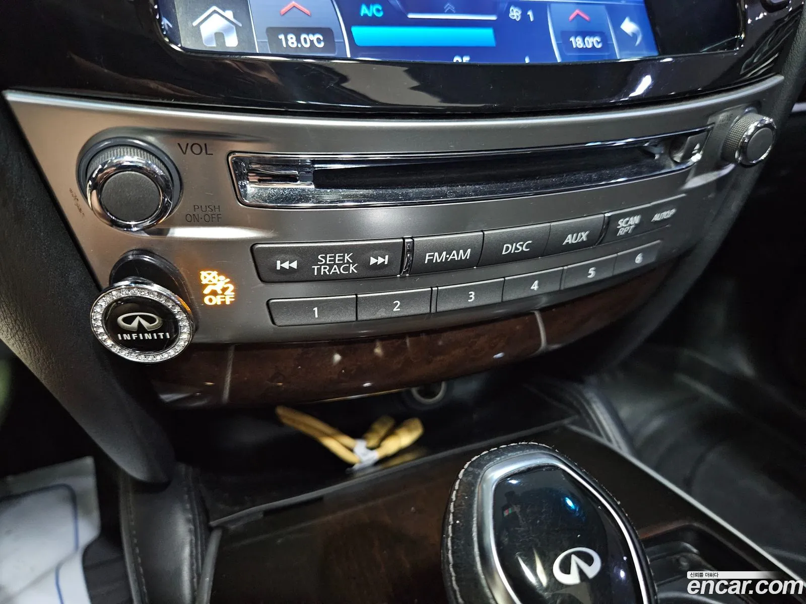 Infiniti QX60 2015 — 17