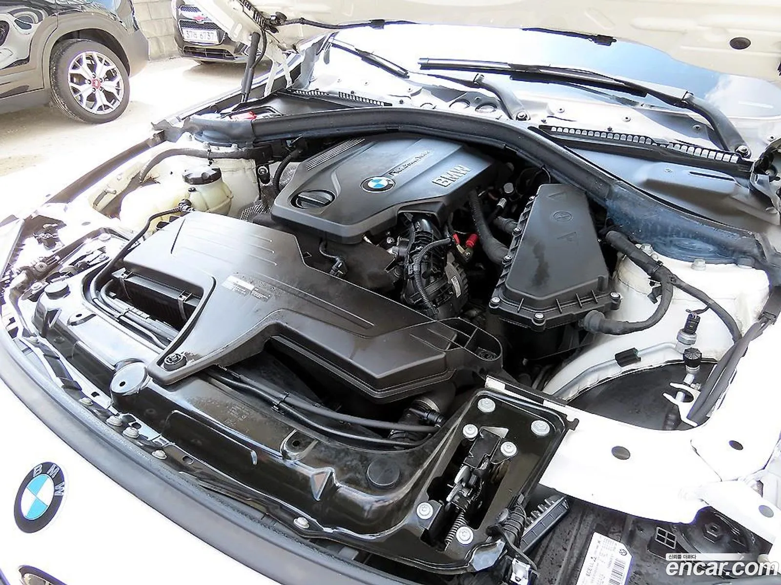 BMW 3 Series 2017 — 12