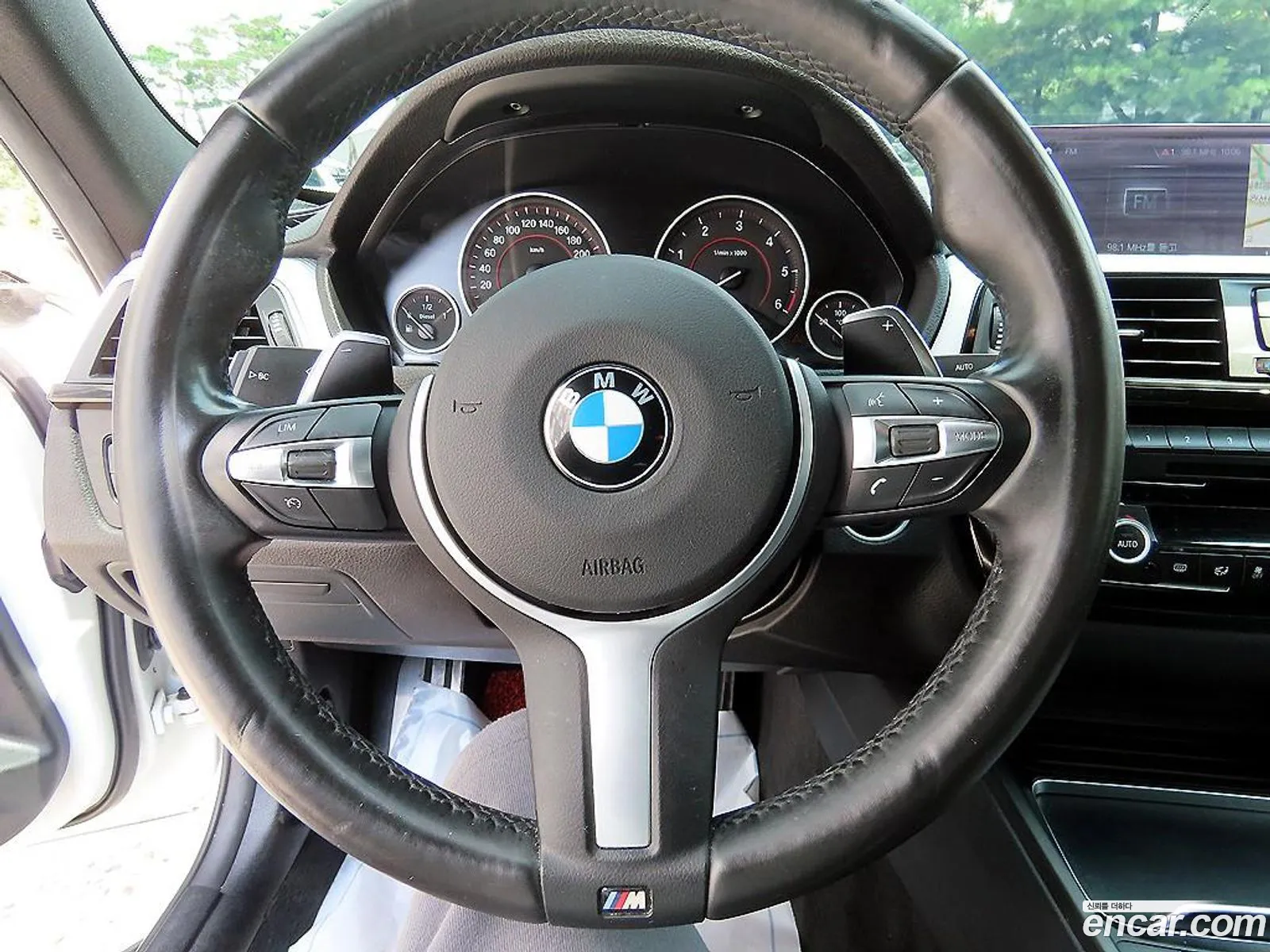 BMW 3 Series 2017 — 8