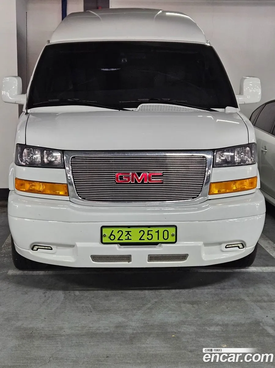 GMC Savana 2023 — 7