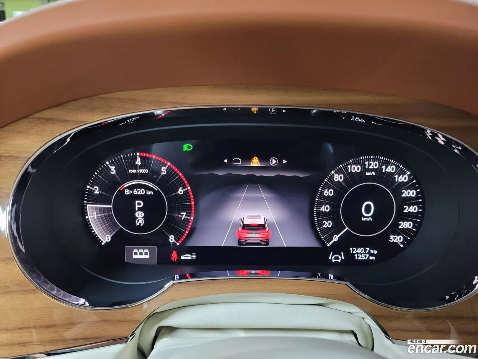 Bentley Bentayga 2026 — 4