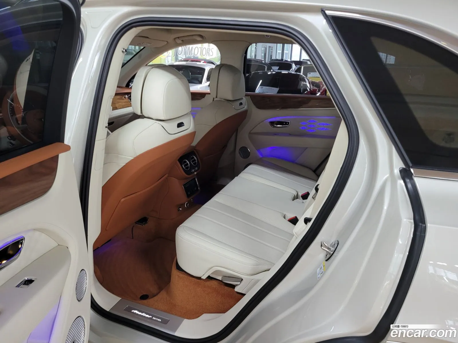 Bentley Bentayga 2026 — 12