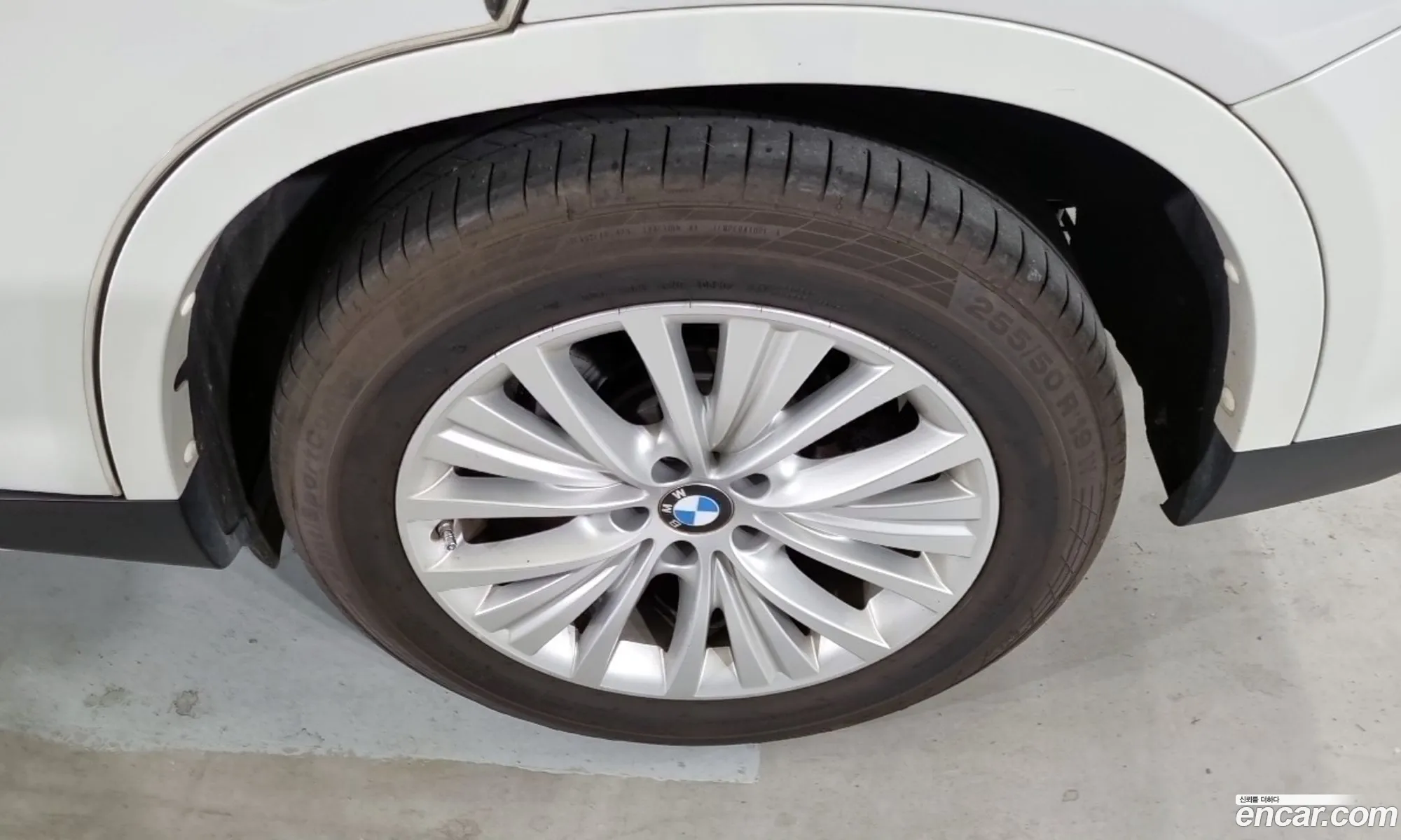 BMW X5 2015 — 16
