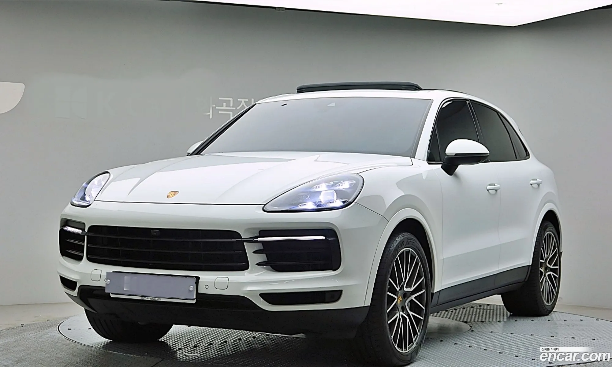 Porsche Cayenne 2020 — 17