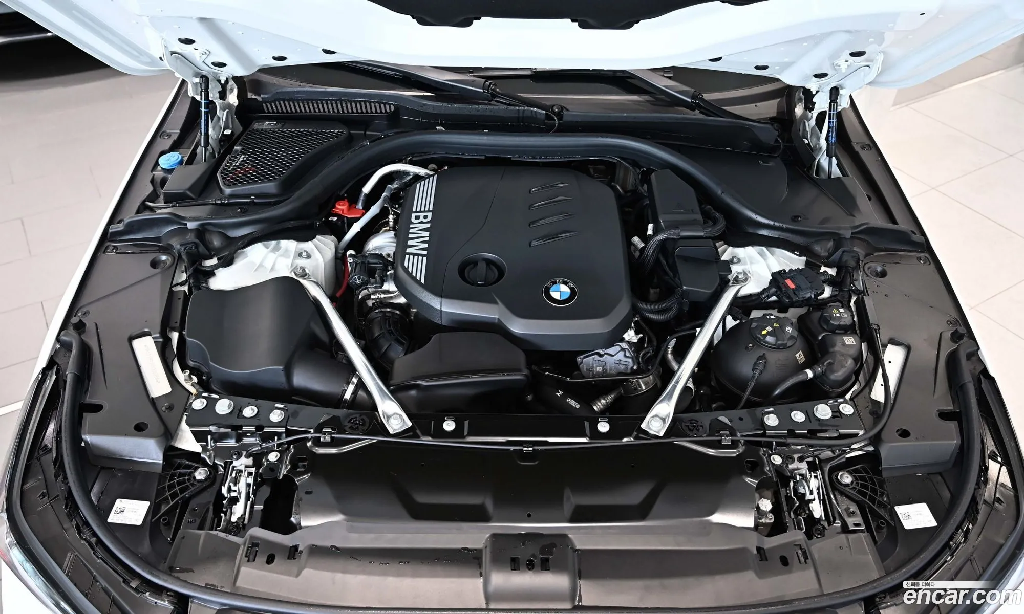 BMW 5 Series 2025 — 7