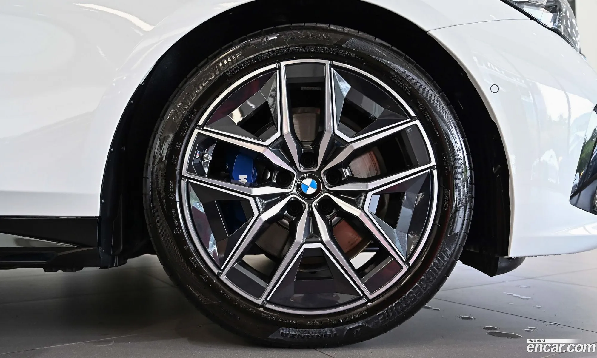 BMW 5 Series 2025 — 3