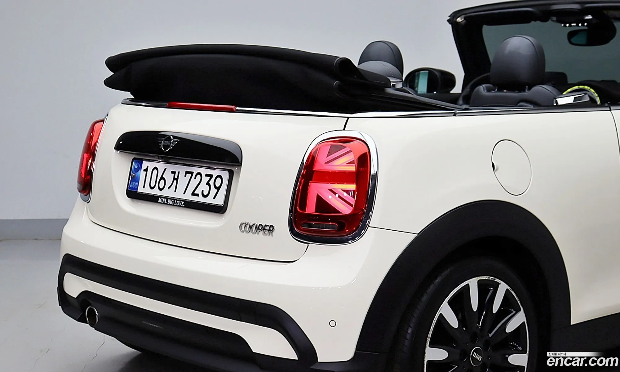 Mini Cooper Convertible 2022 — 16