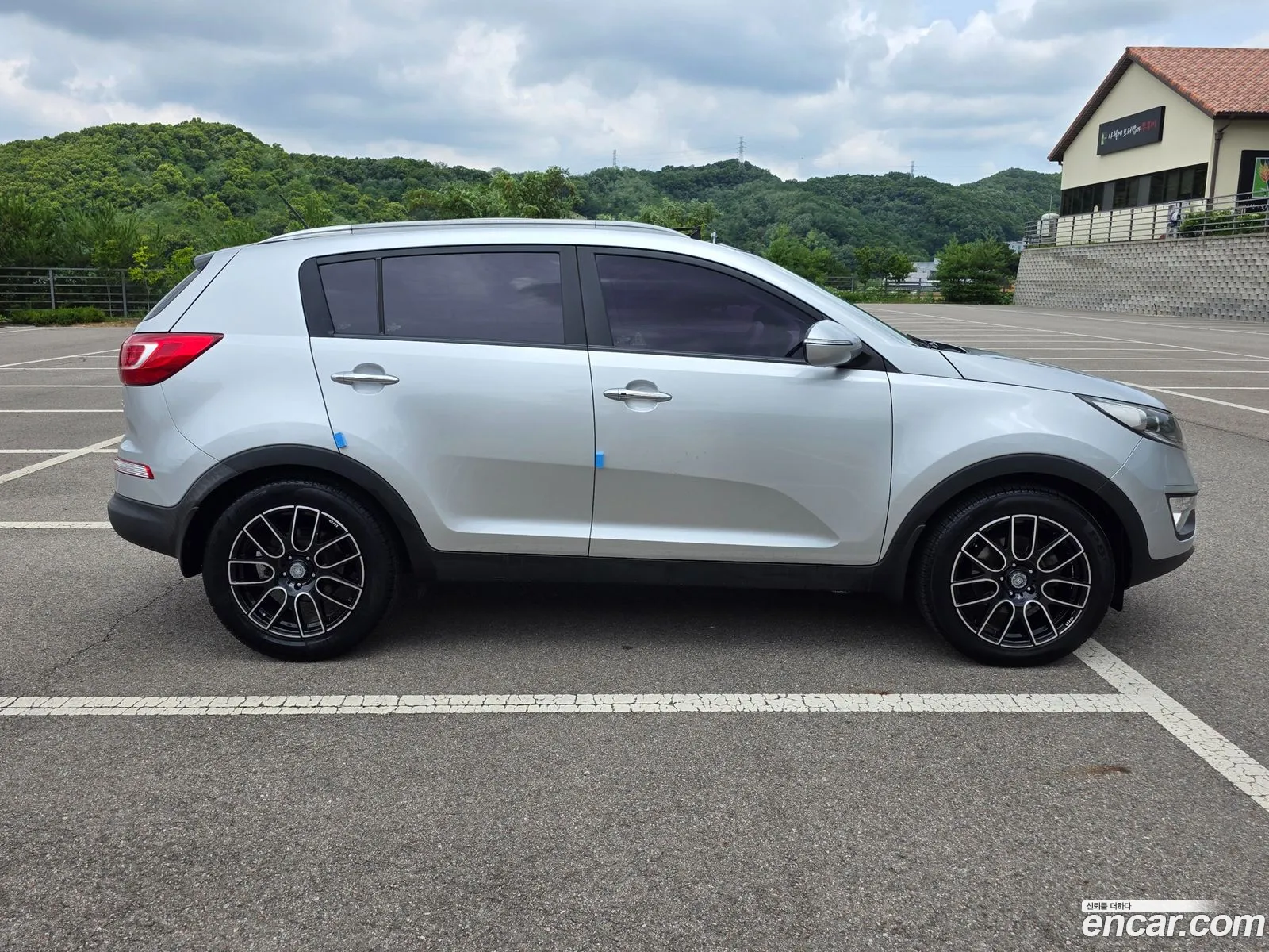 Kia Sportage R 2011 — 2