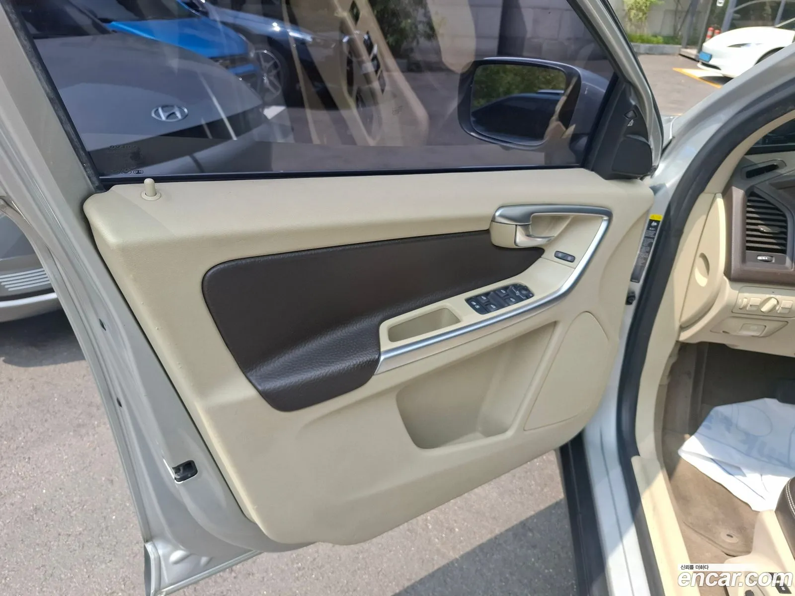 Volvo XC60 2011 — 7