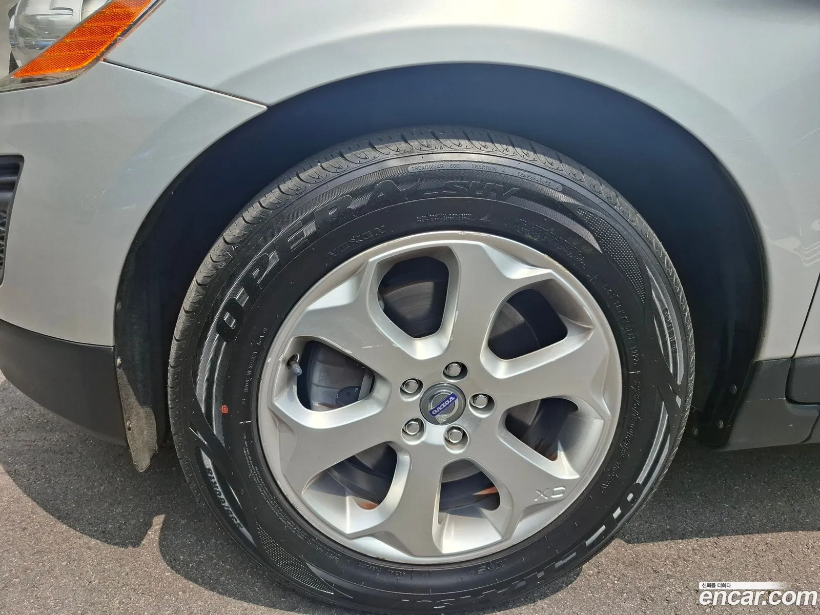Volvo XC60 2011 — 4