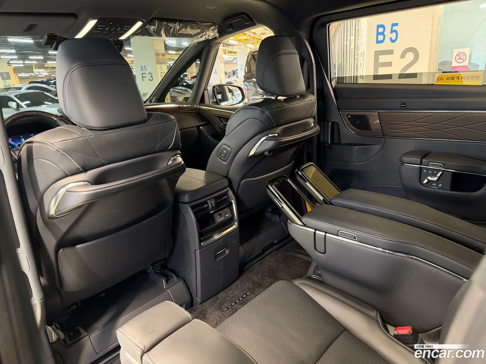 Toyota Alphard 2023 — 15