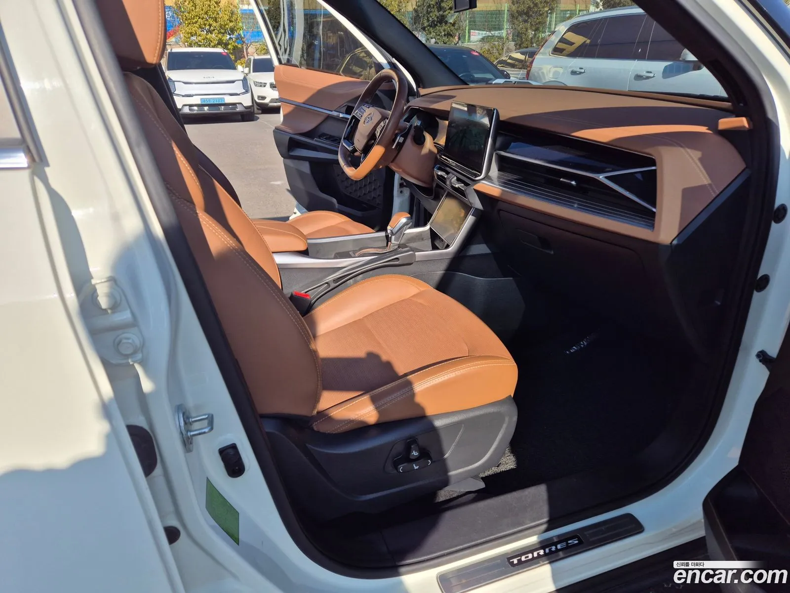 KG Mobility (SsangYong) Torres 2022 — 11