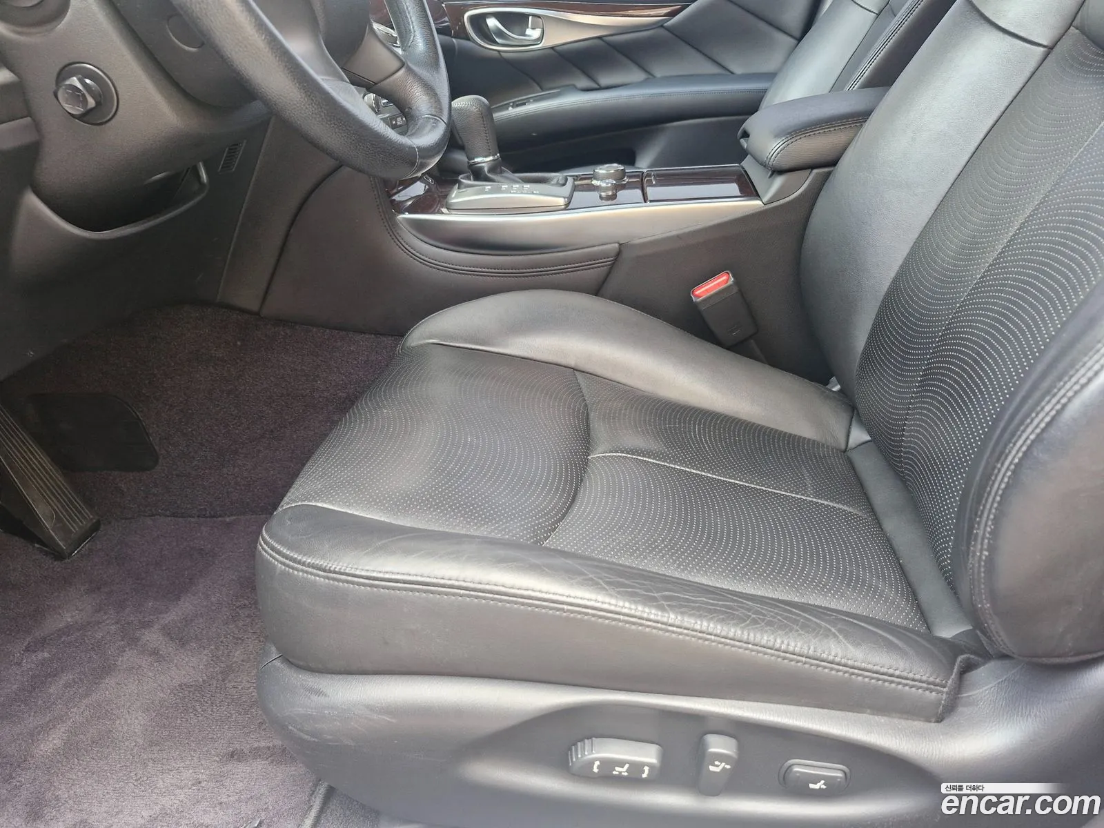 Infiniti M37 2011 — 13