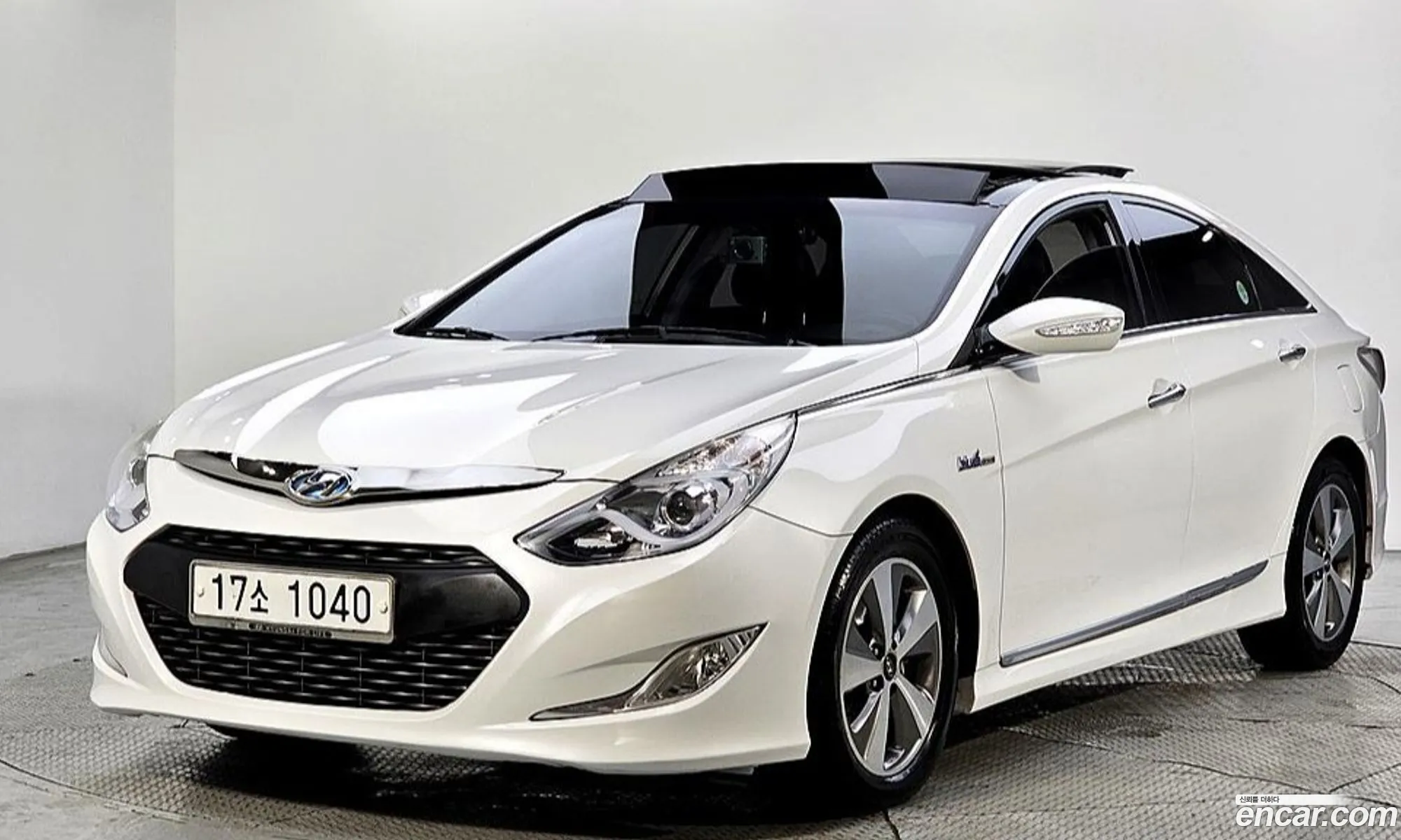 Hyundai Sonata Hybrid 2012 — 10