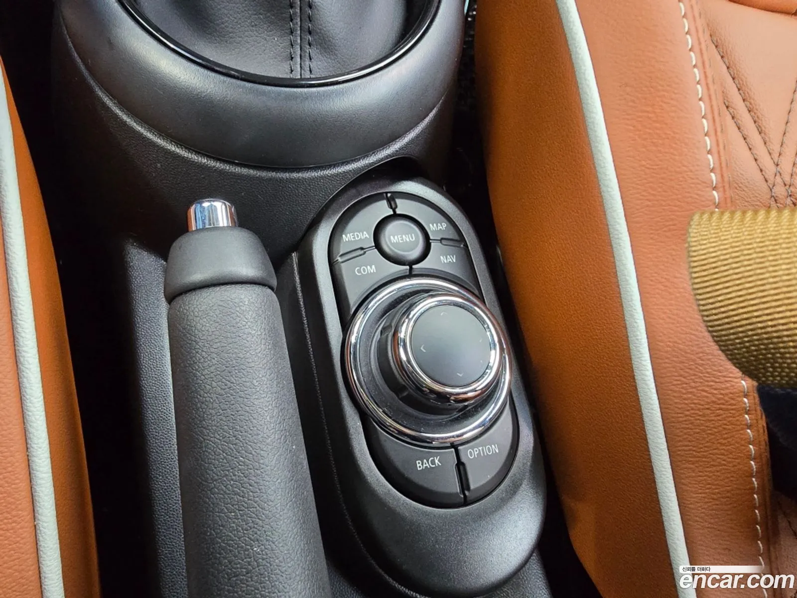 Mini Cooper S Convertible 2024 — 14