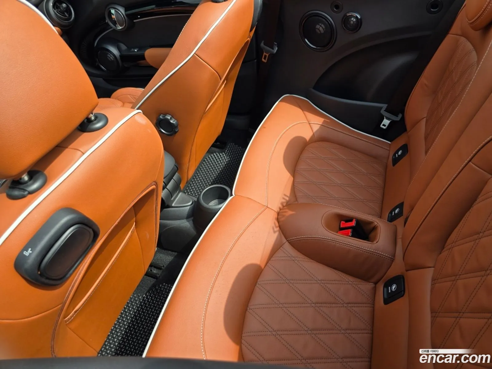Mini Cooper S Convertible 2024 — 6