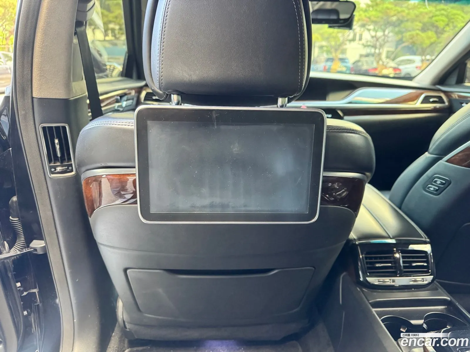 Genesis EQ900 2018 — 14