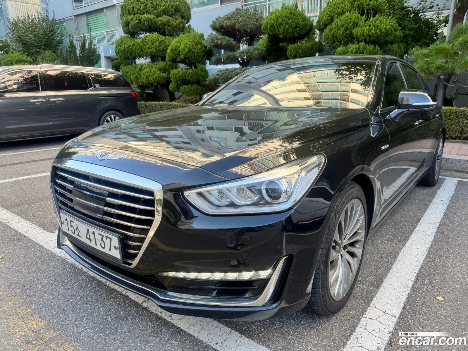 Genesis EQ900 2018 — 2