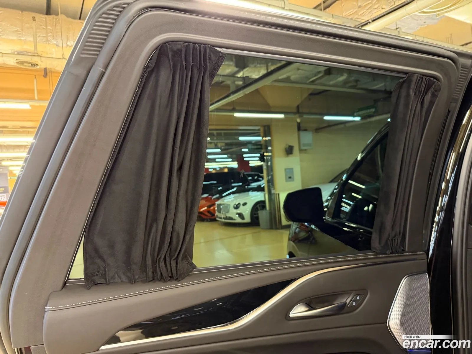 Cadillac Escalade 2023 — 14
