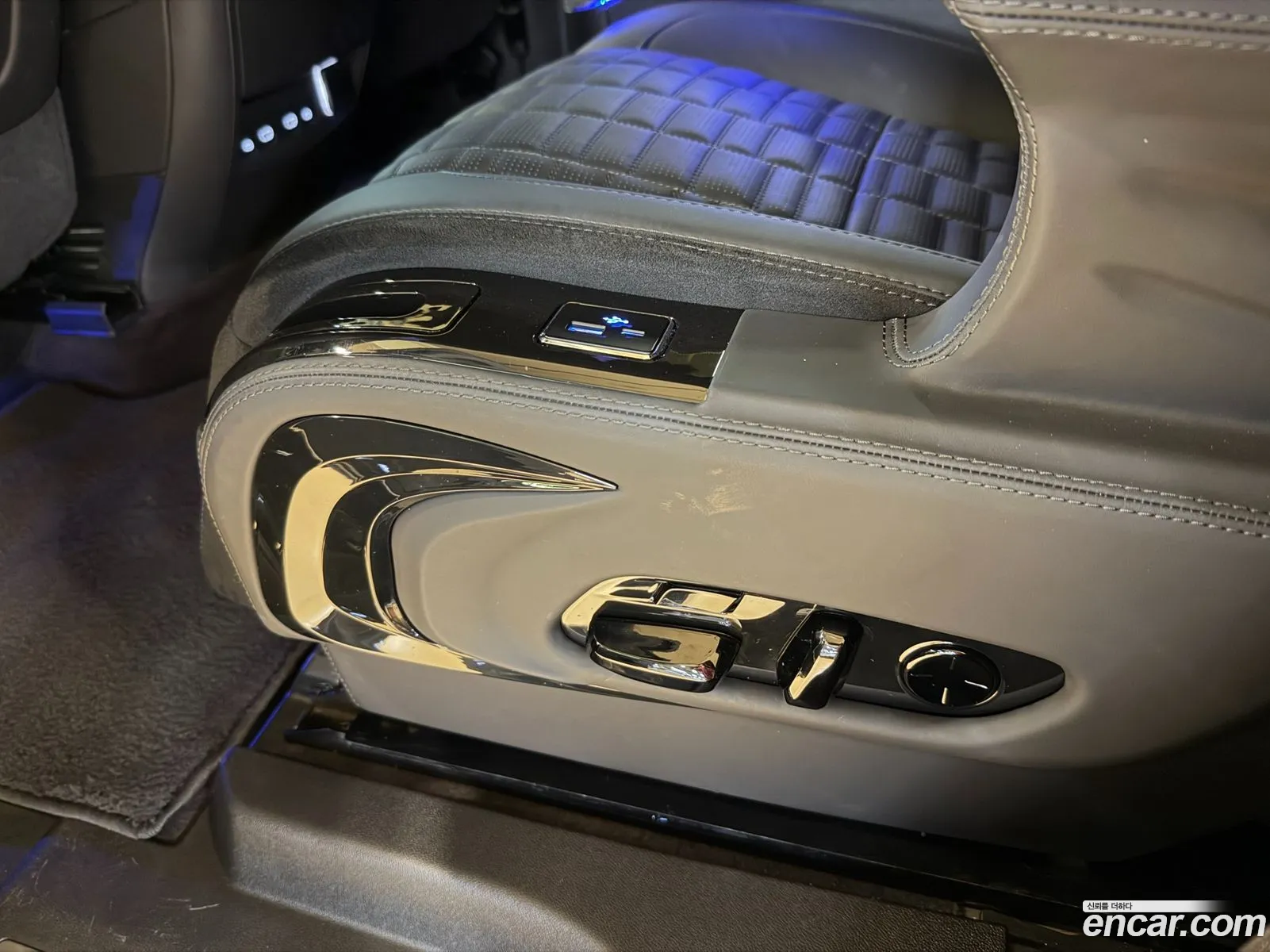 Cadillac Escalade 2023 — 3