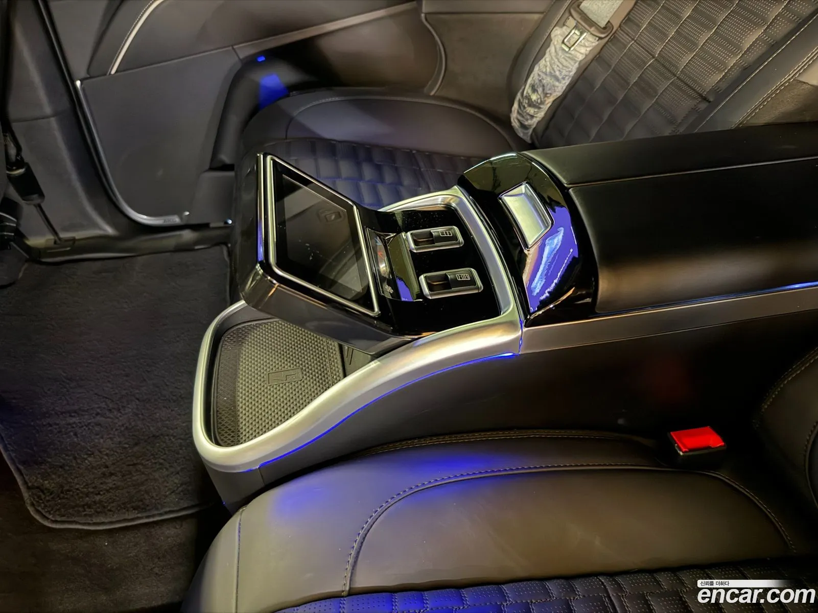 Cadillac Escalade 2023 — 20