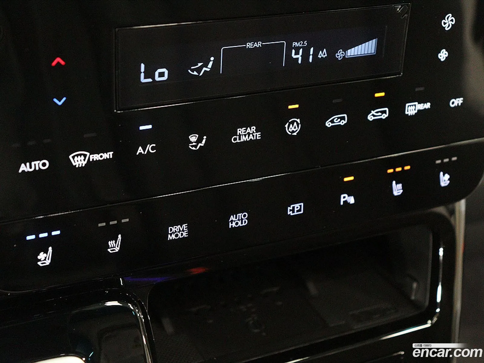 Hyundai Staria 2025 — 5