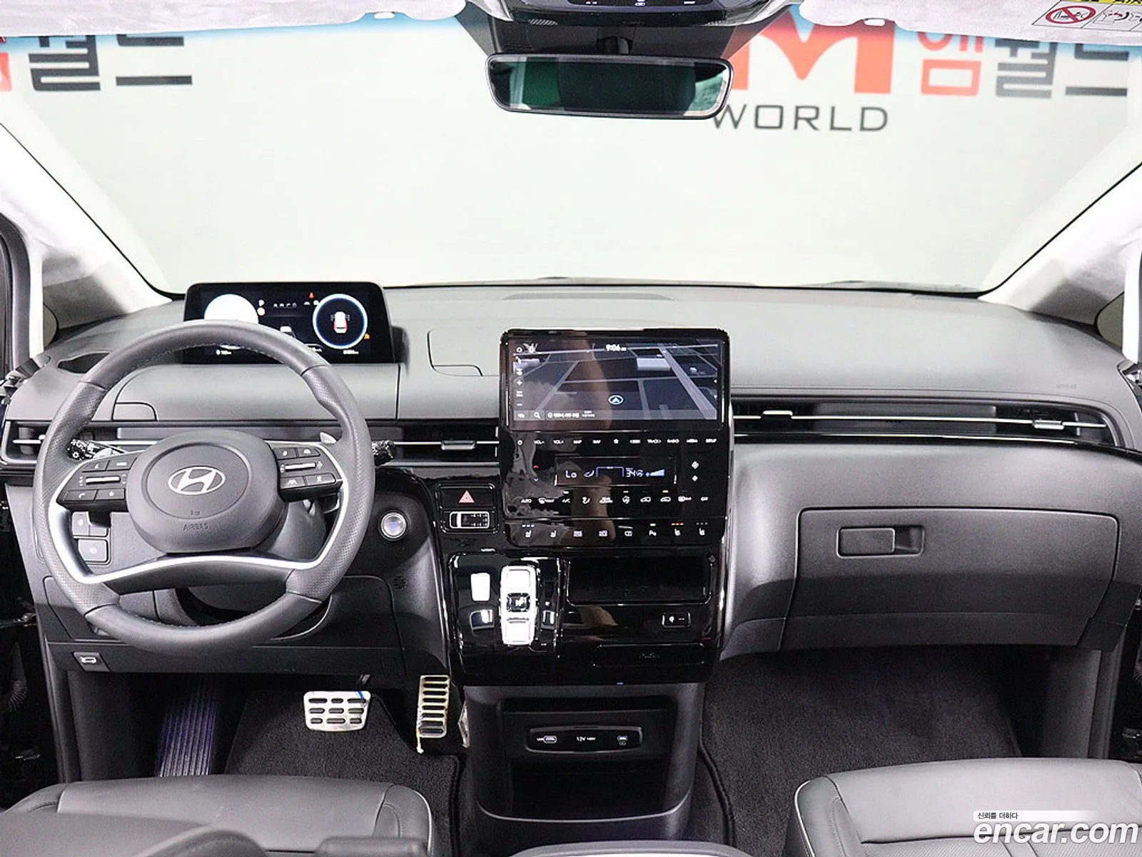 Hyundai Staria 2025 — 3