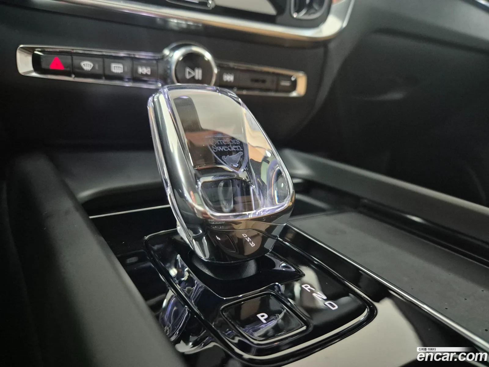 Volvo V60 Cross Country 2025 — 18