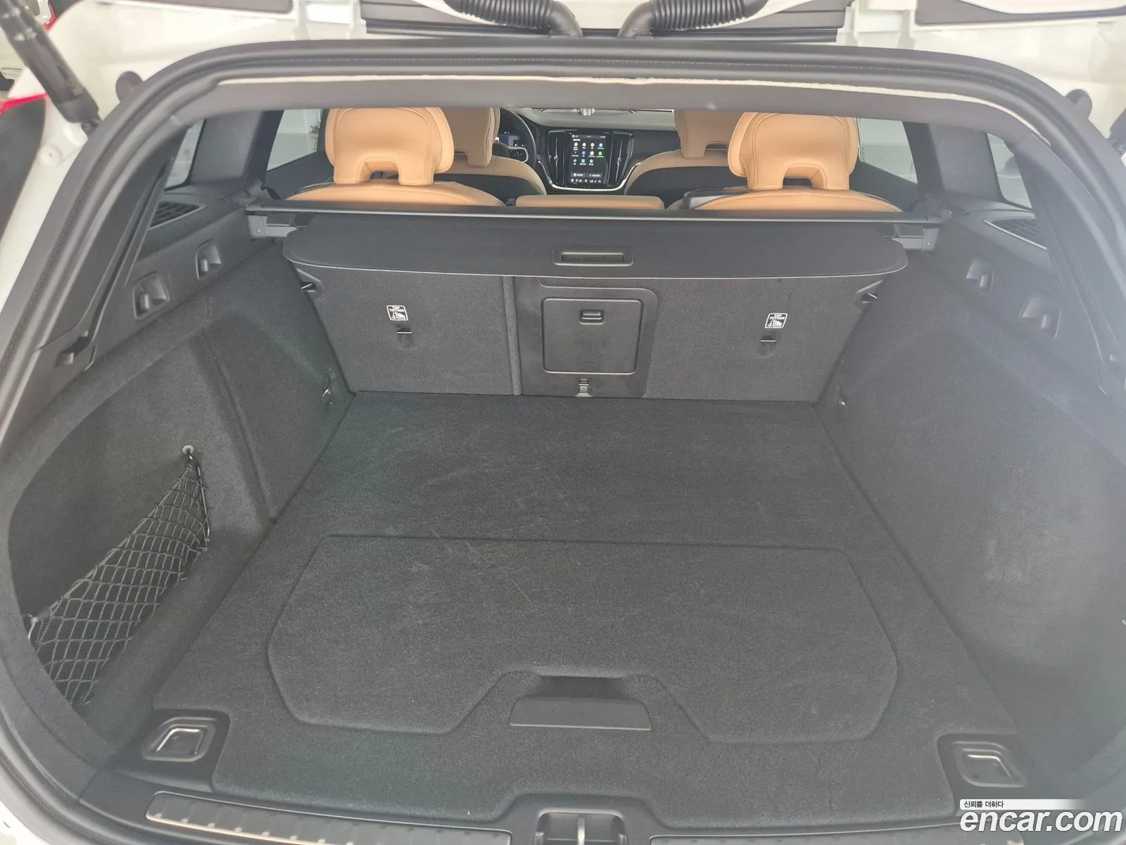 Volvo V60 Cross Country 2025 — 13
