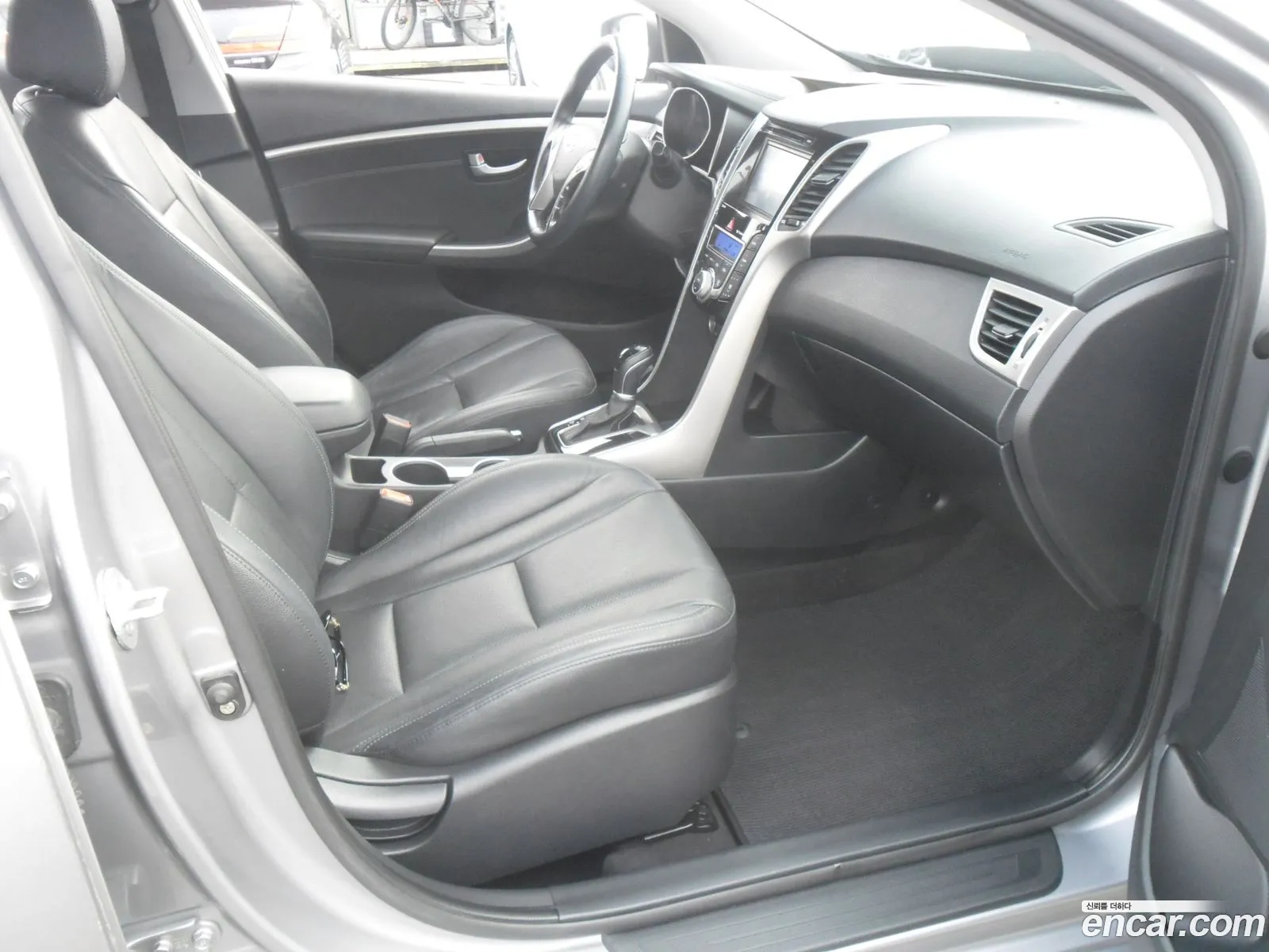 Hyundai i30 2013 — 12