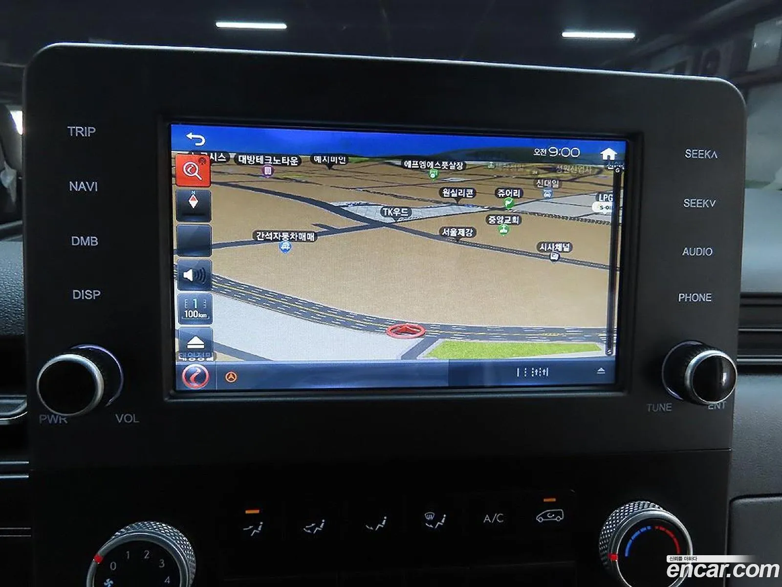 Hyundai Staria 2022 — 3