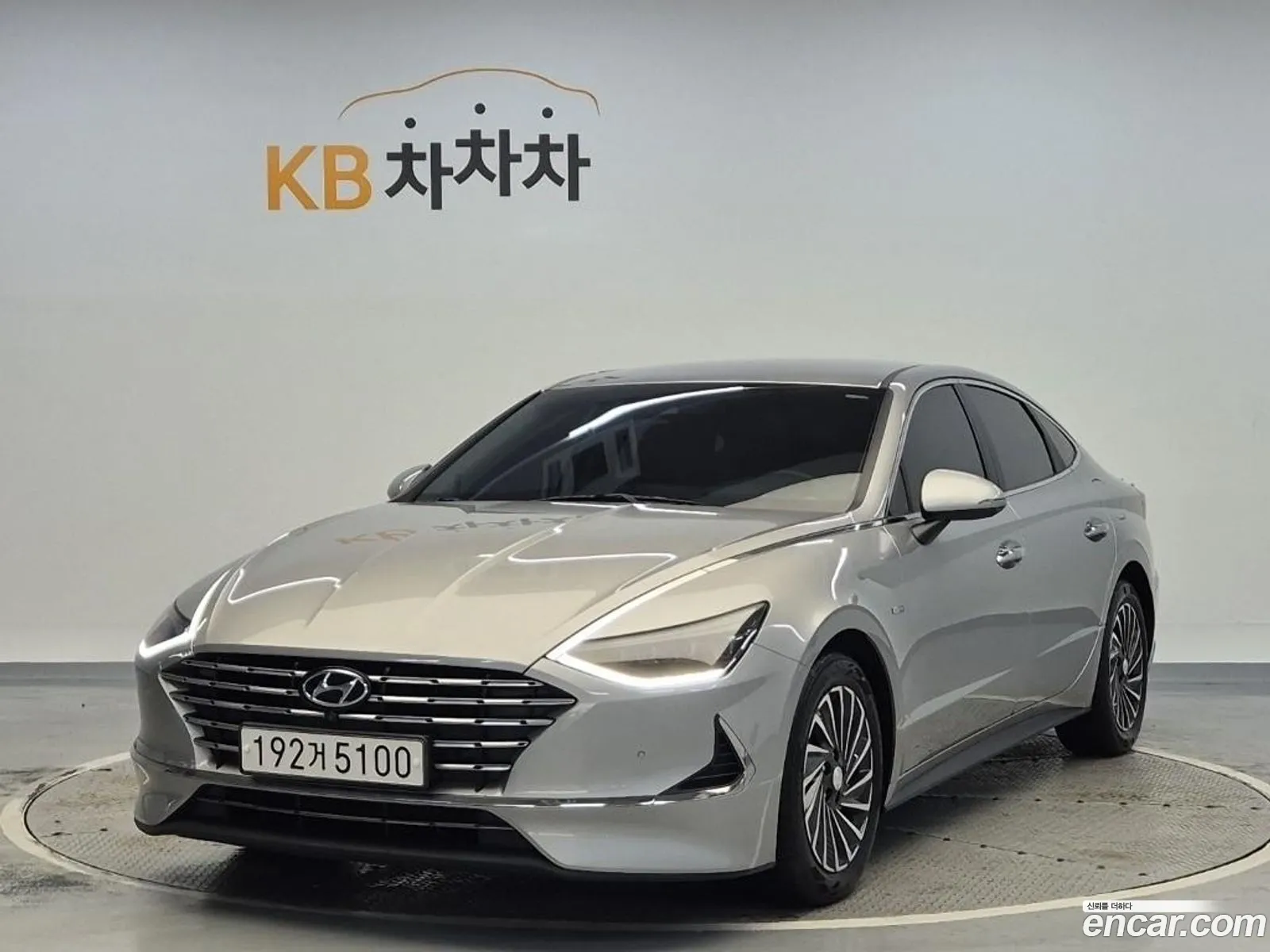 Hyundai Sonata Hybrid 2019 — 17