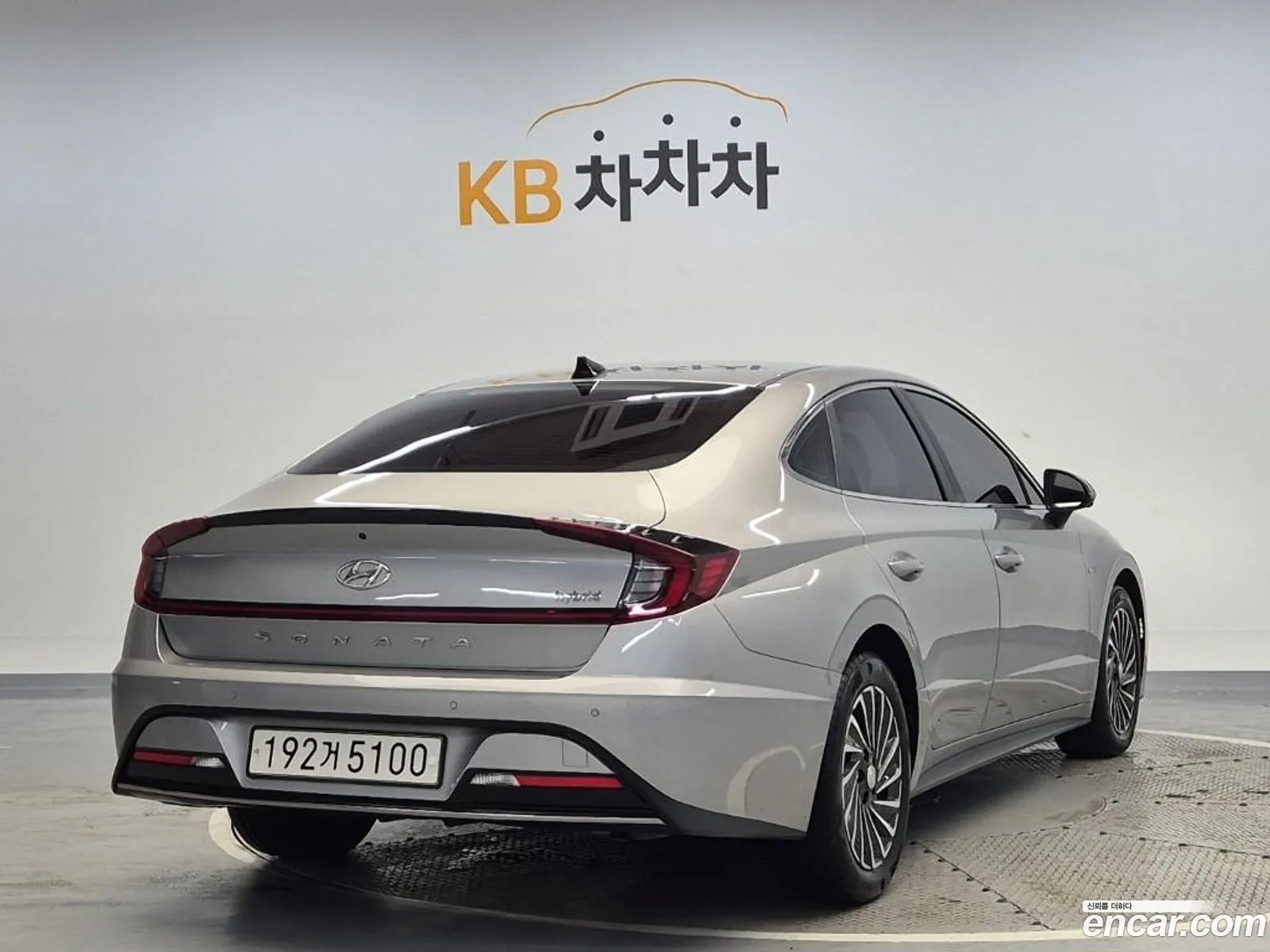 Hyundai Sonata Hybrid 2019 — 12