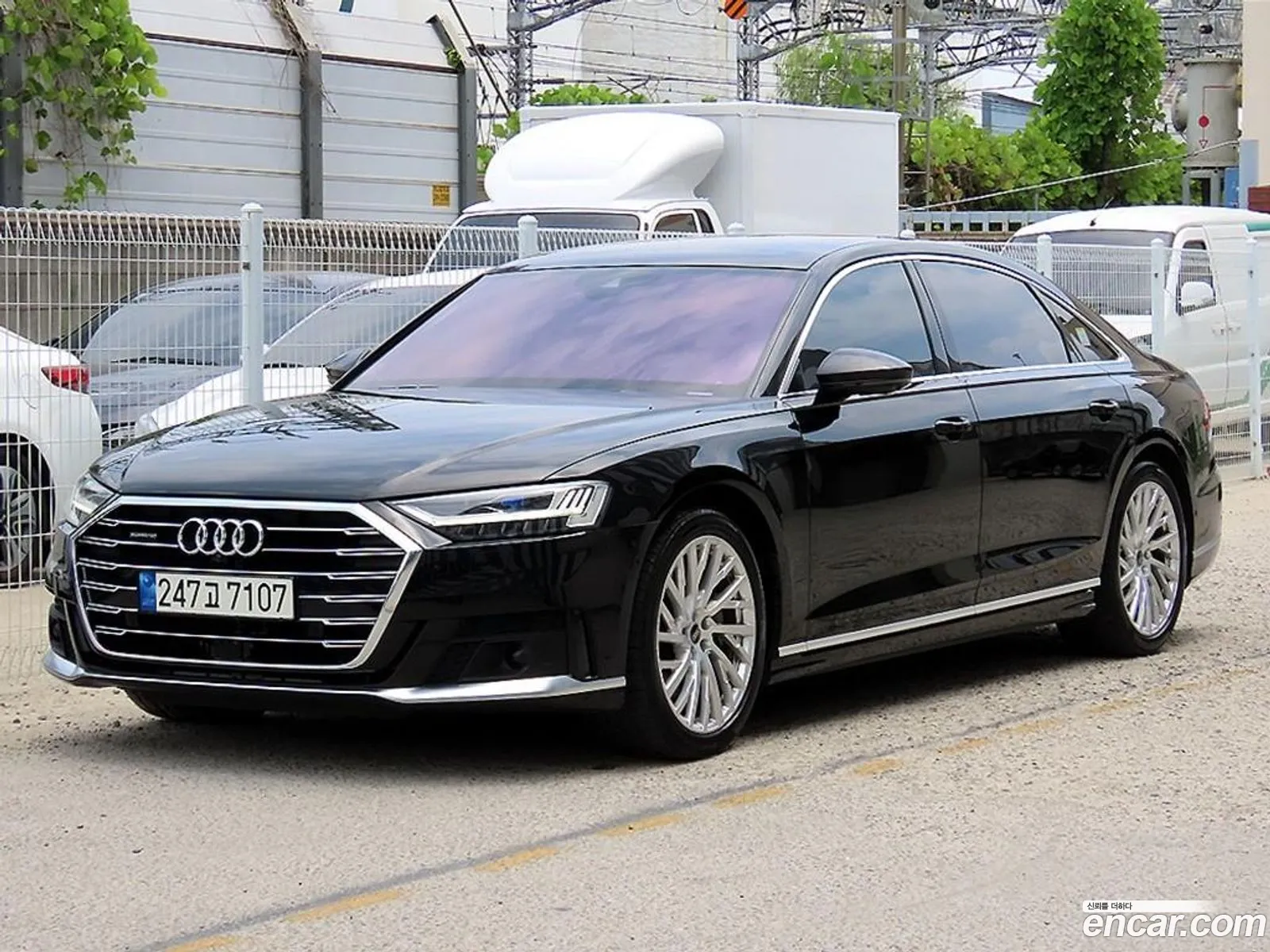 Audi A8 2021 — 19